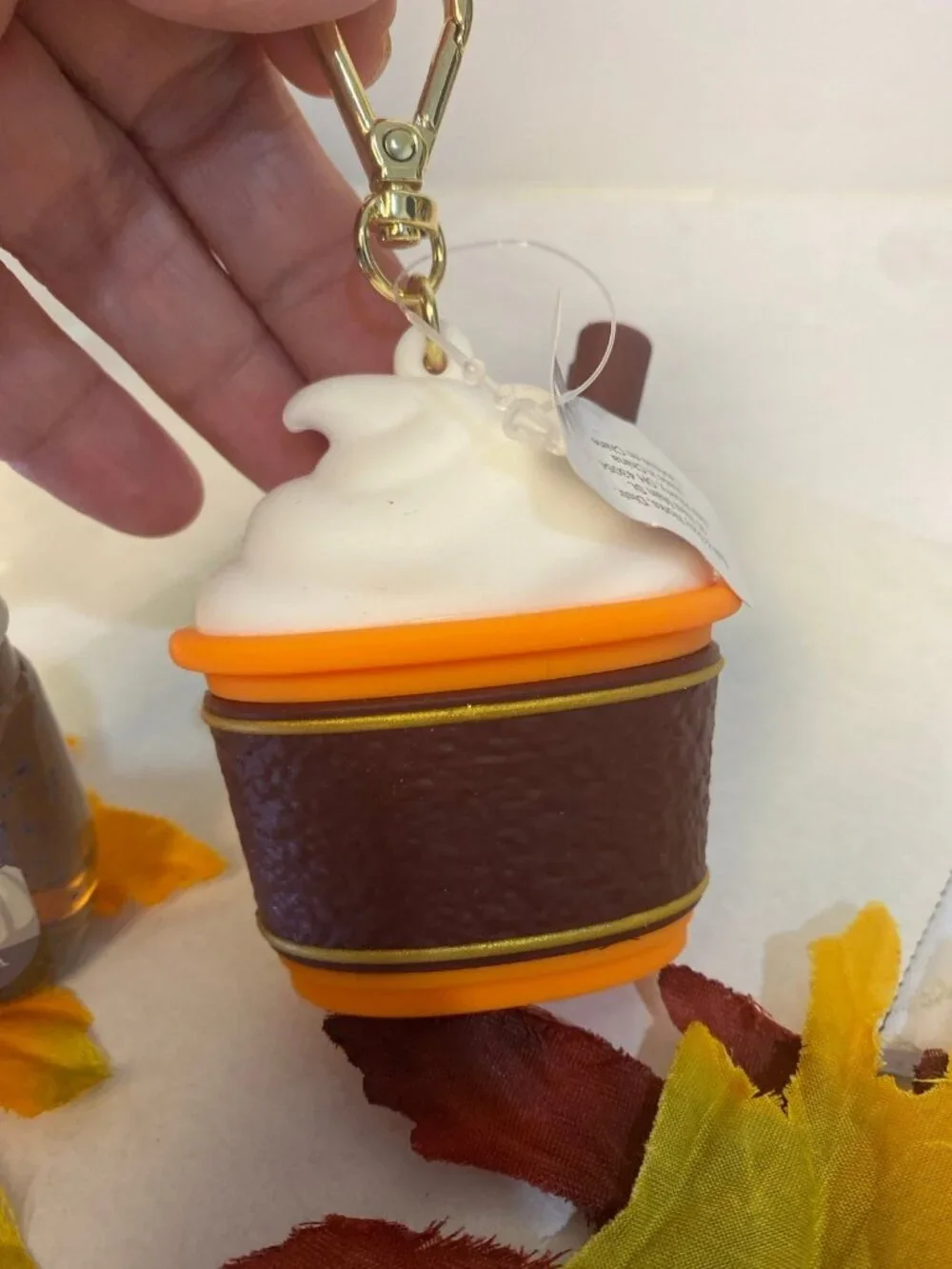 NWT “Marshmallow Pumpkin Latte” Pocket Bacs Hand Sanitizer & Pumpkin Holder BBW